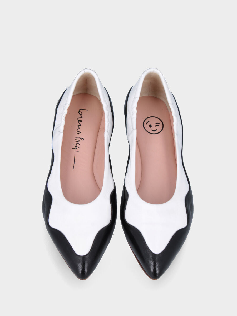 Ballerina bicolore in pelle con motivo ondulato