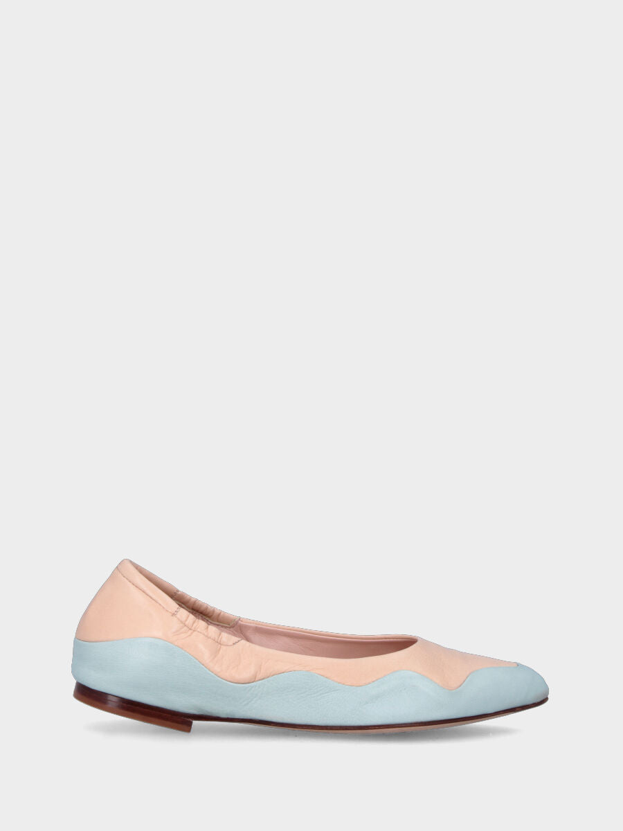 Ballerina bicolore in pelle con motivo ondulato