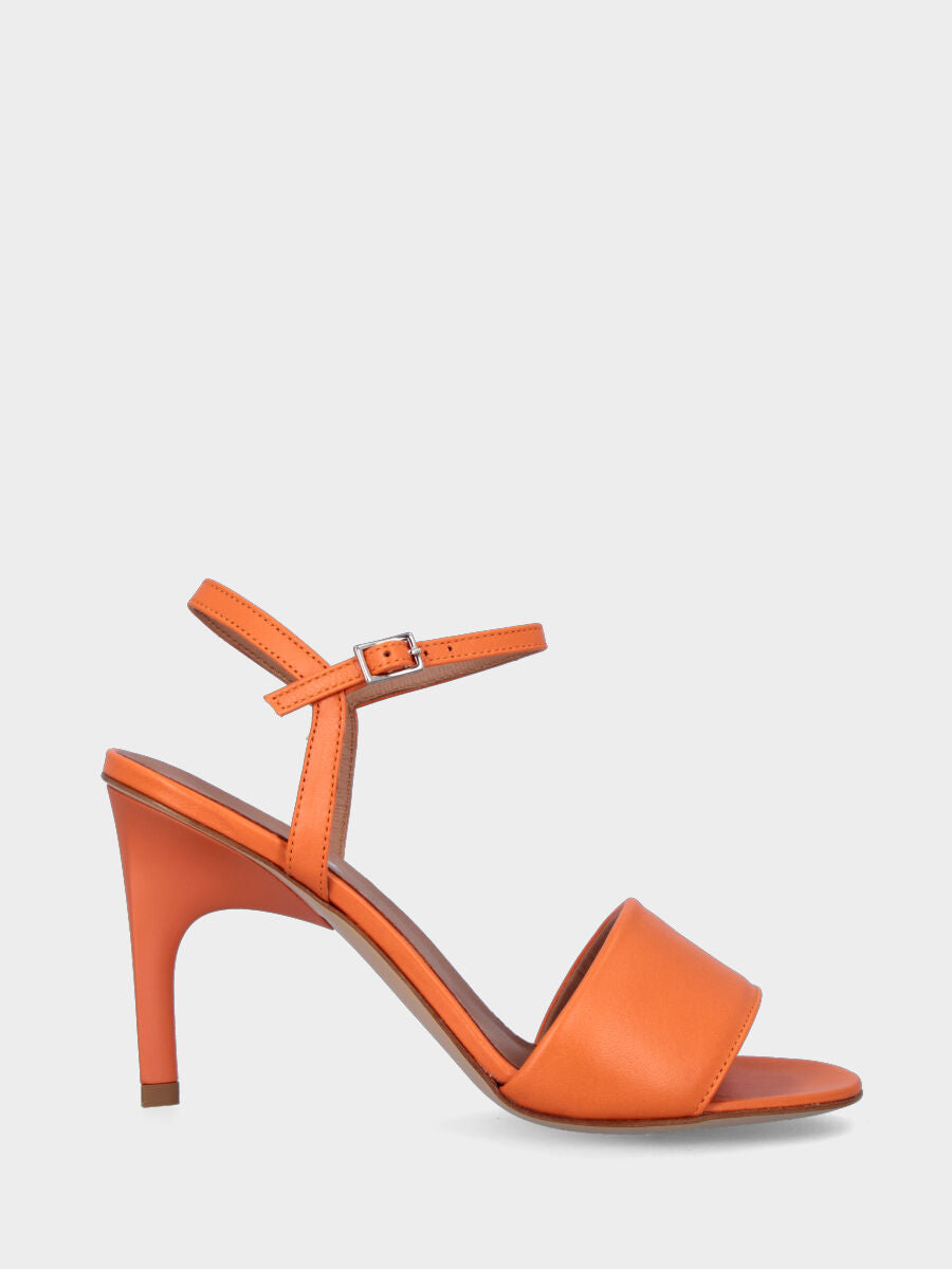 Sandalette mit orangefarbenem Absatz aus Leder mit Riemen