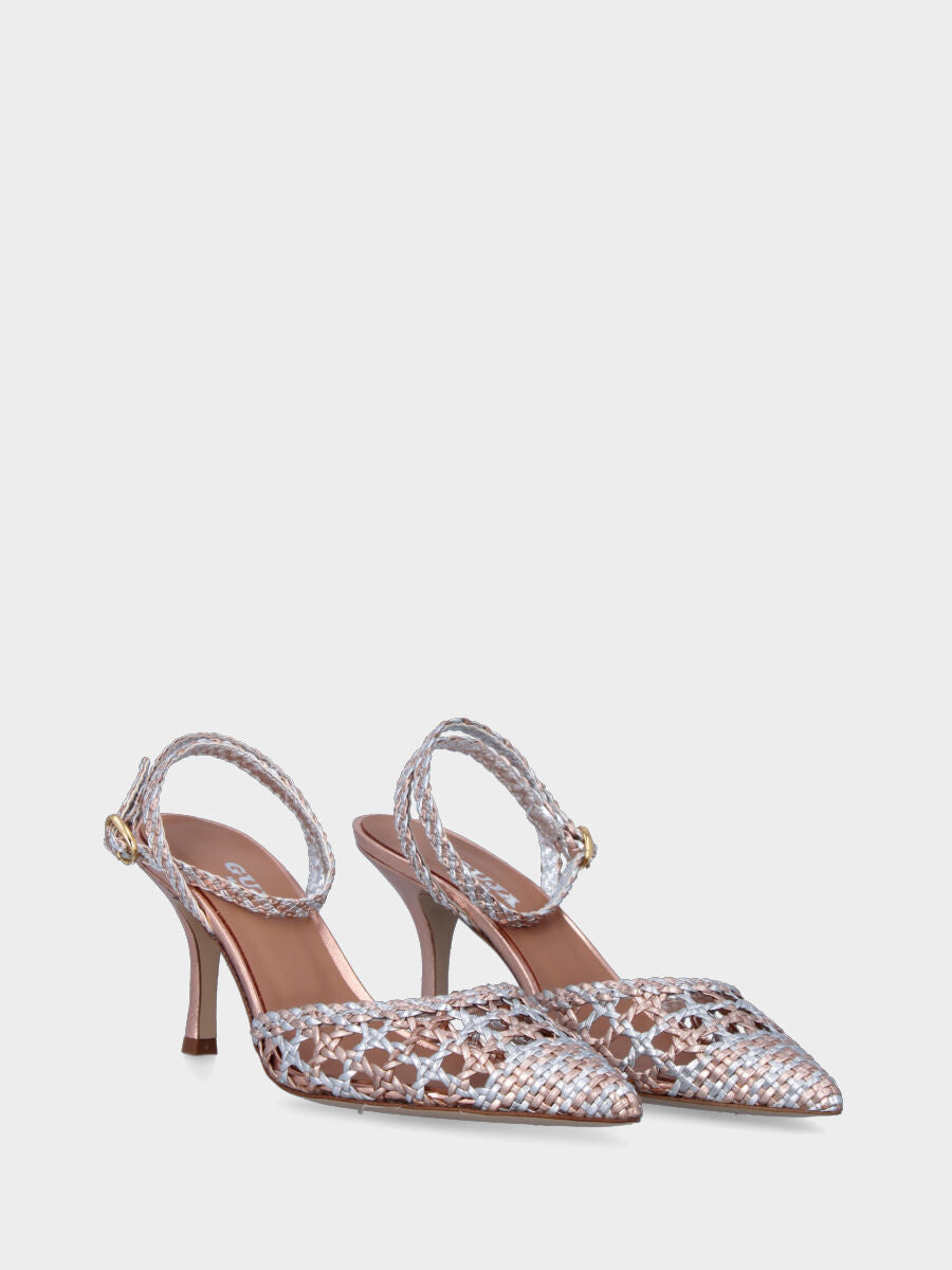 Décolleté laminata argento con tomaia intrecciata e cinturino alla caviglia modello slingback
