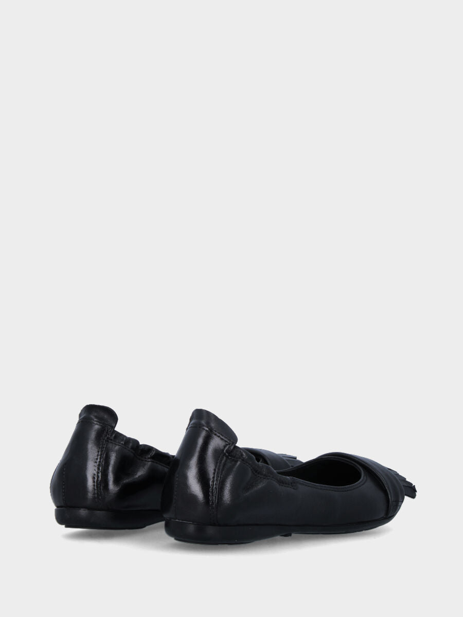 Ballerina nera in pelle con frange