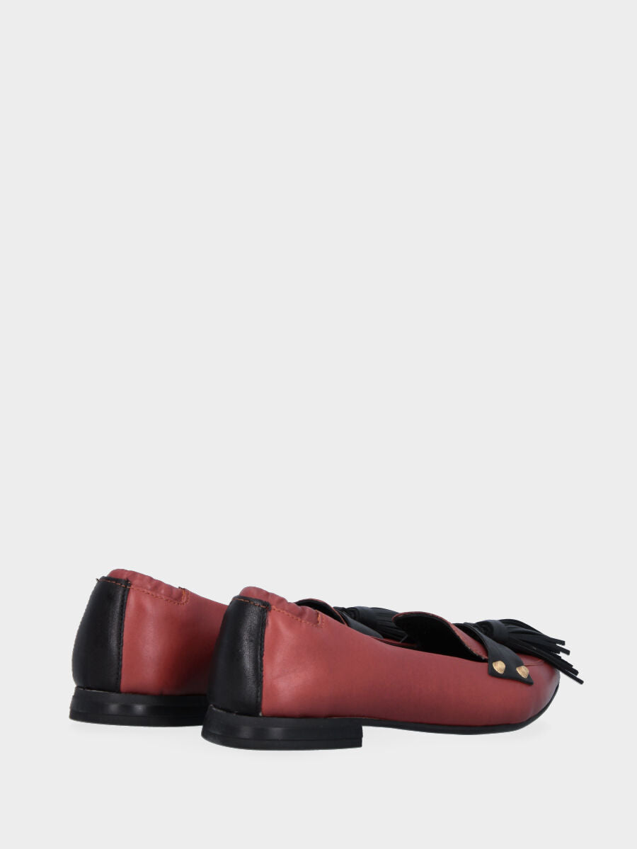 Burgundy leather moccasin with long tassels