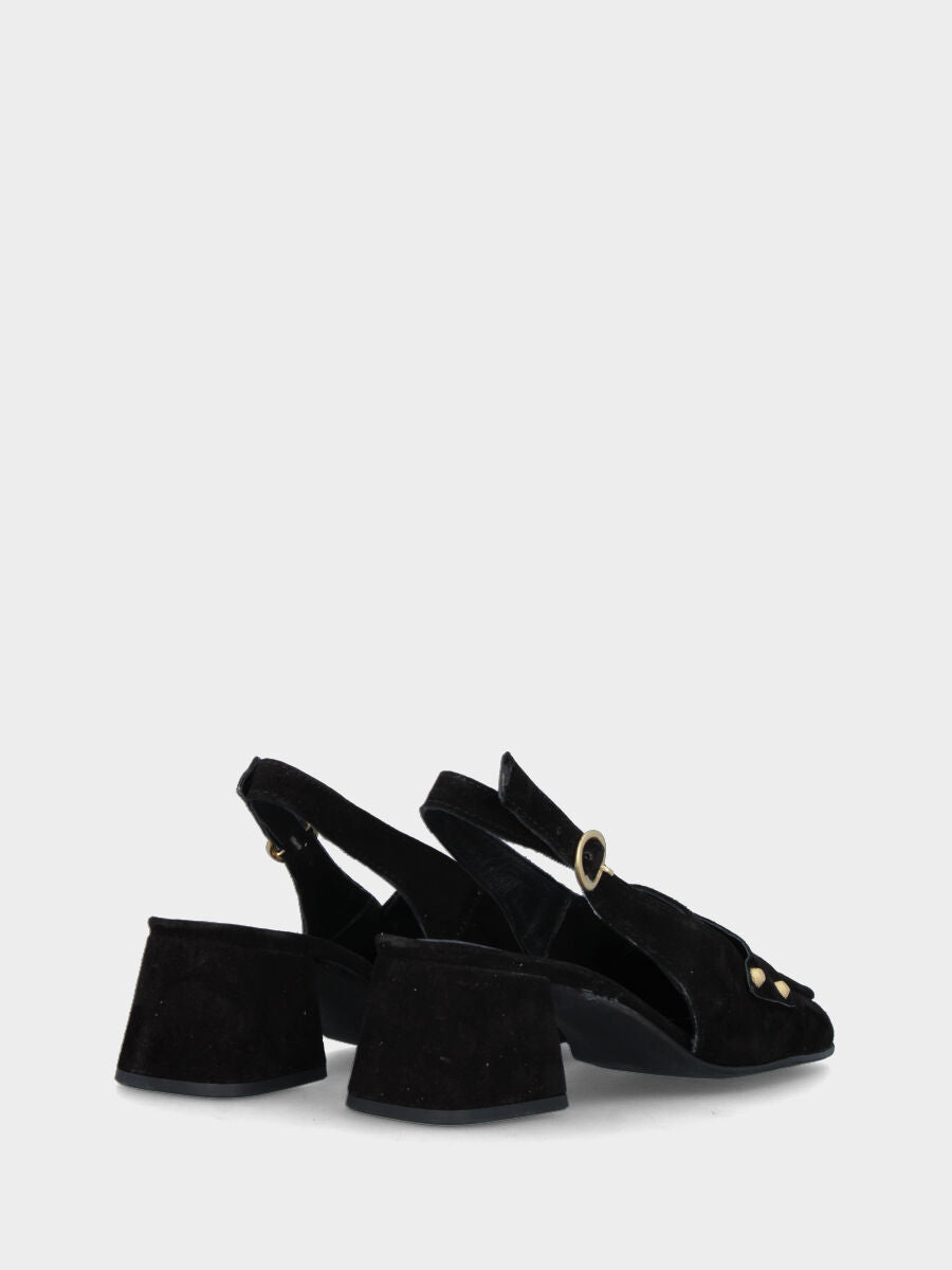Mocassino a chanel in pelle nera con borchiette decorative