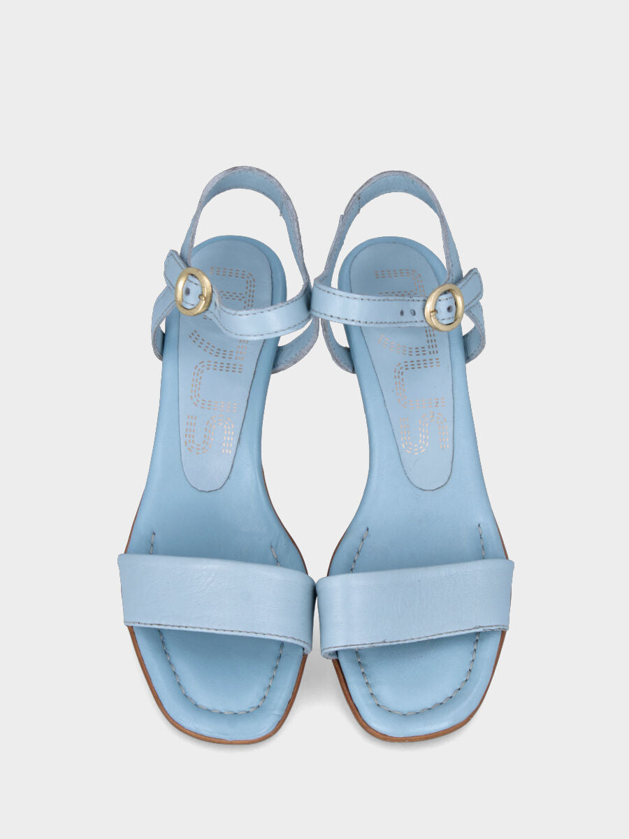 Sandalo celeste in pelle con fascetta