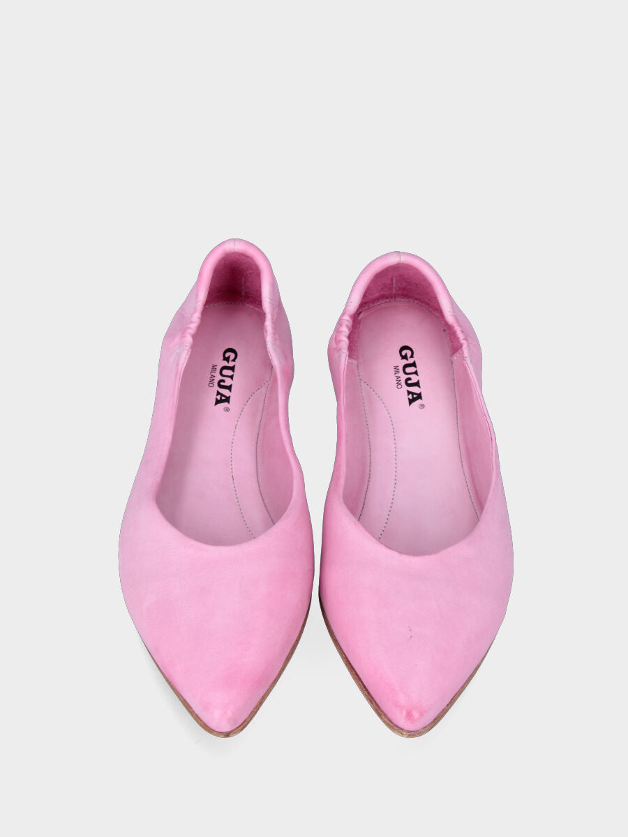 Fuchsia leather ballet flat with pointed toe