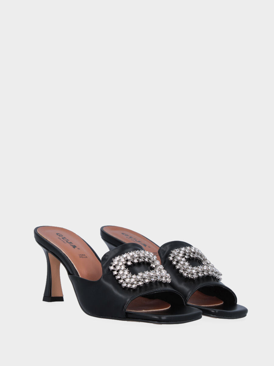 Ciabattina nera in pelle con accessorio con cristalli