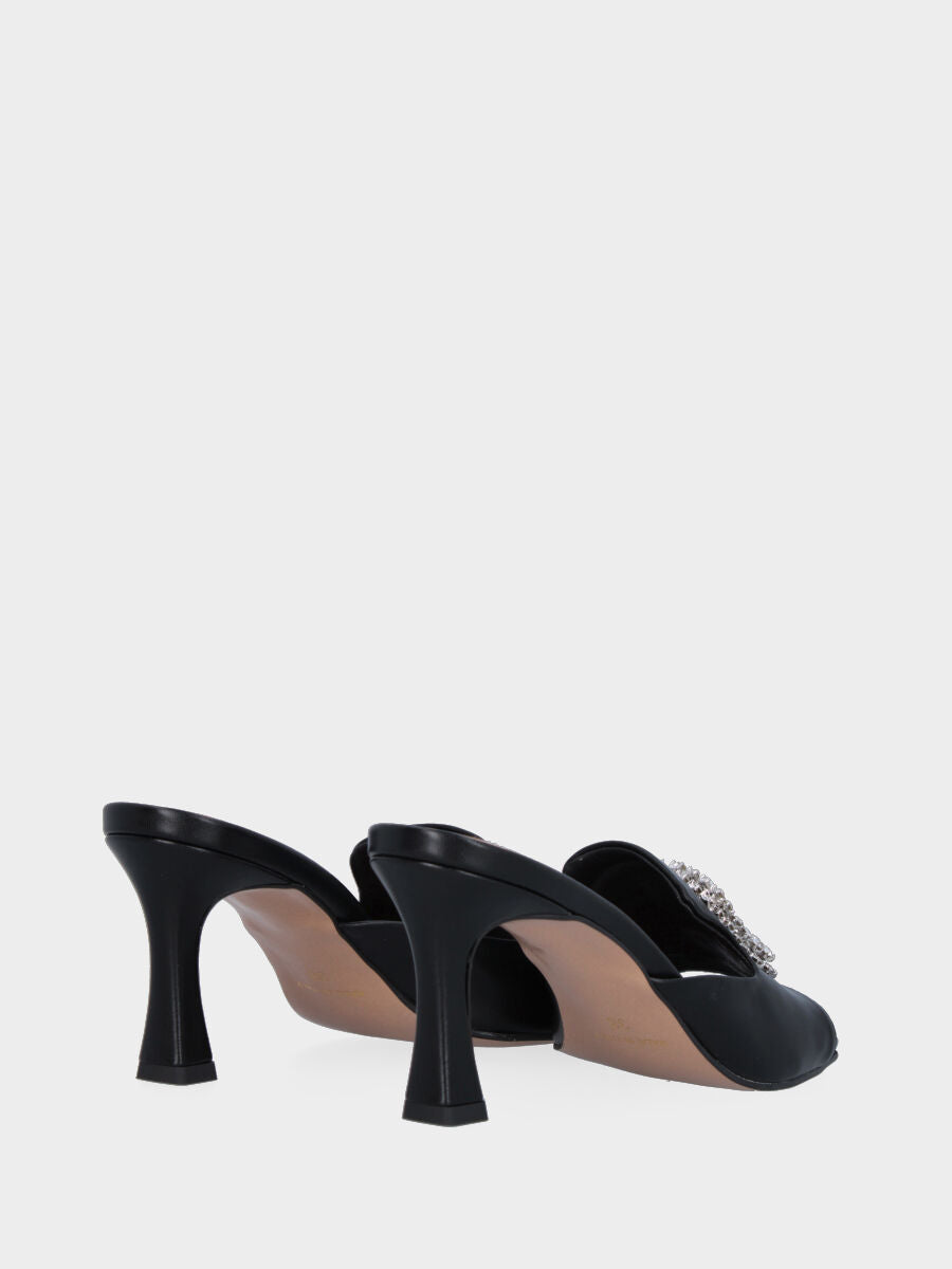 Ciabattina nera in pelle con accessorio con cristalli