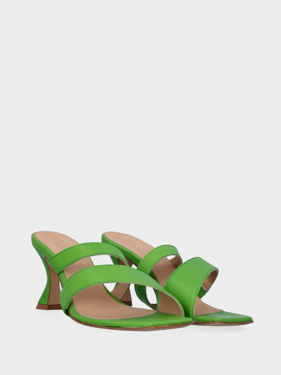 Sandalo verde in pelle con doppia fascia