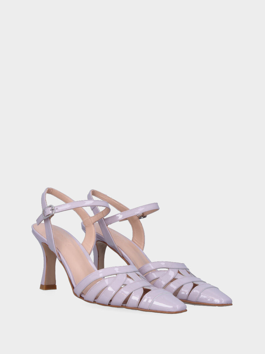 Lilac patent leather sandal with interwoven straps