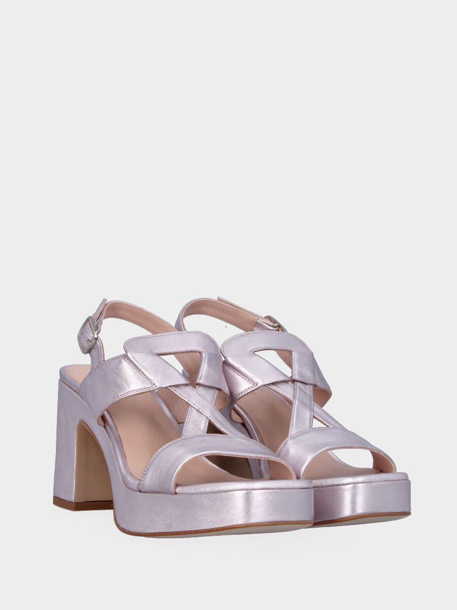 Sandalo laminato rosa con fascia incrociata