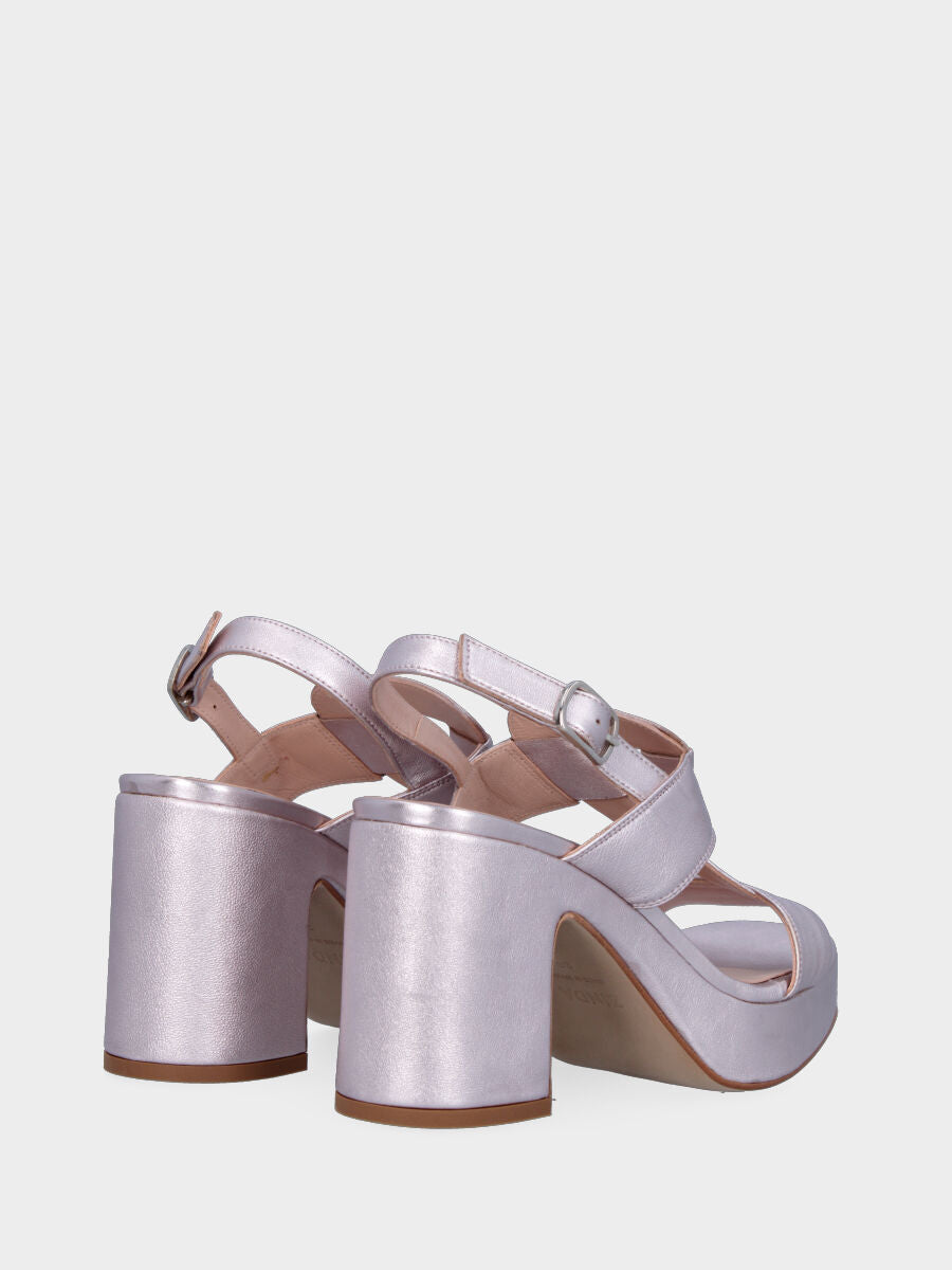 Sandalo laminato rosa con fascia incrociata