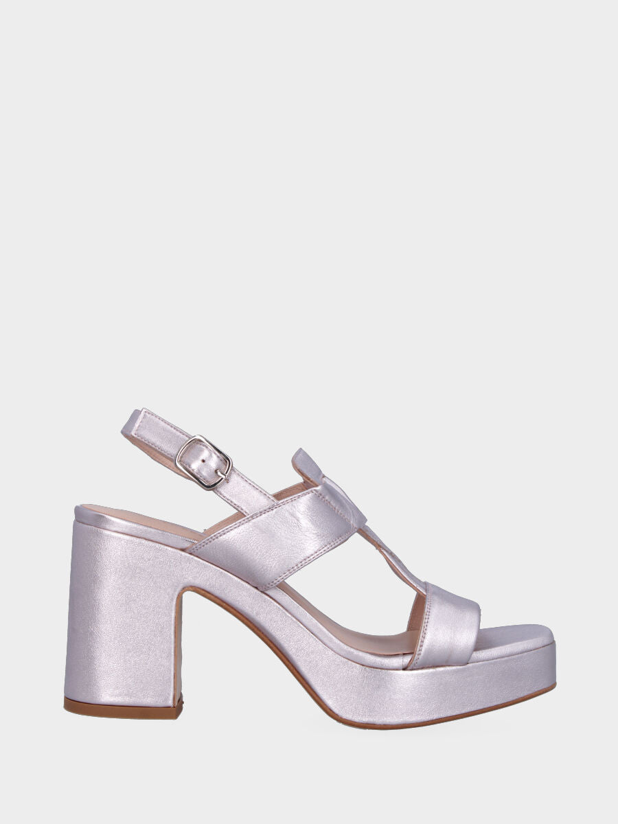 Sandalo laminato rosa con fascia incrociata