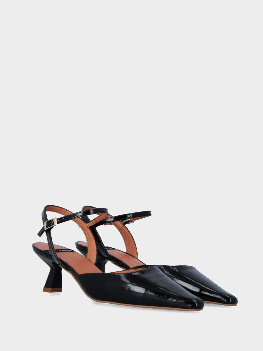 Schwarzer Slingback aus Lackleder mit spitzer Spitze
