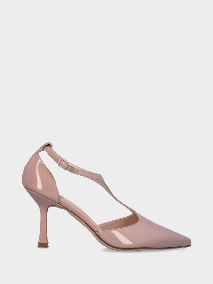 Décolleté beige in vernice a punta sfilata modello charleston