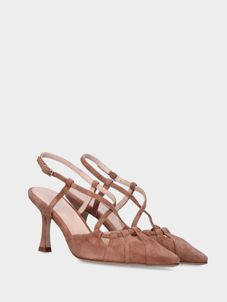 Beige leather pointed sandal with overlapping straps