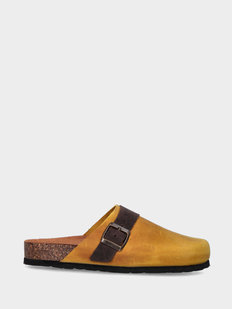 Sabot jaune en cuir avec boucle