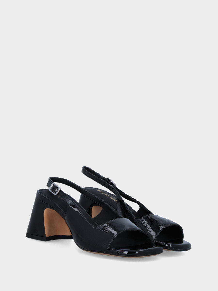 Black patent leather sandal with square neckline