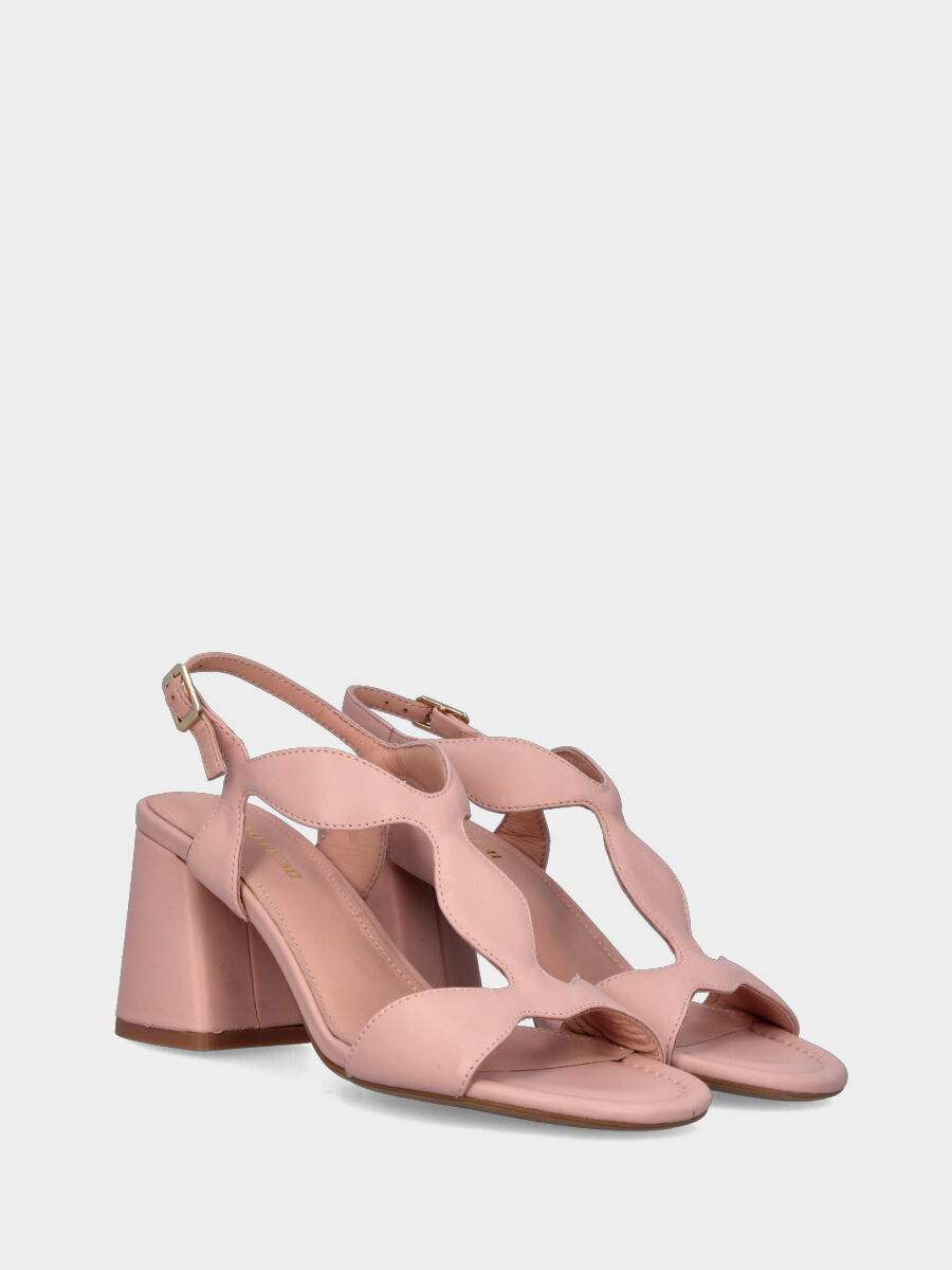 Sandalo nude in pelle con fascette ondulate