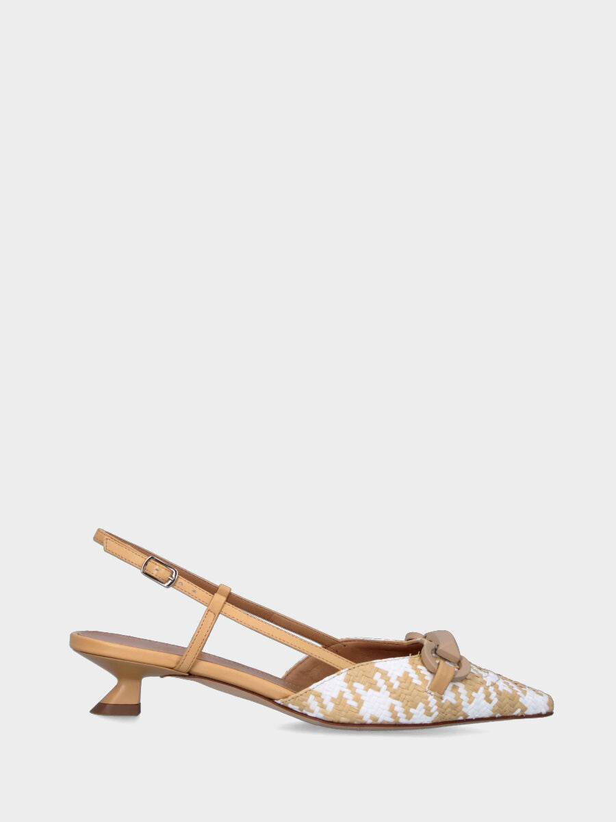 Escarpin slingback beige en raphia tressé imprimé pied-de-poule