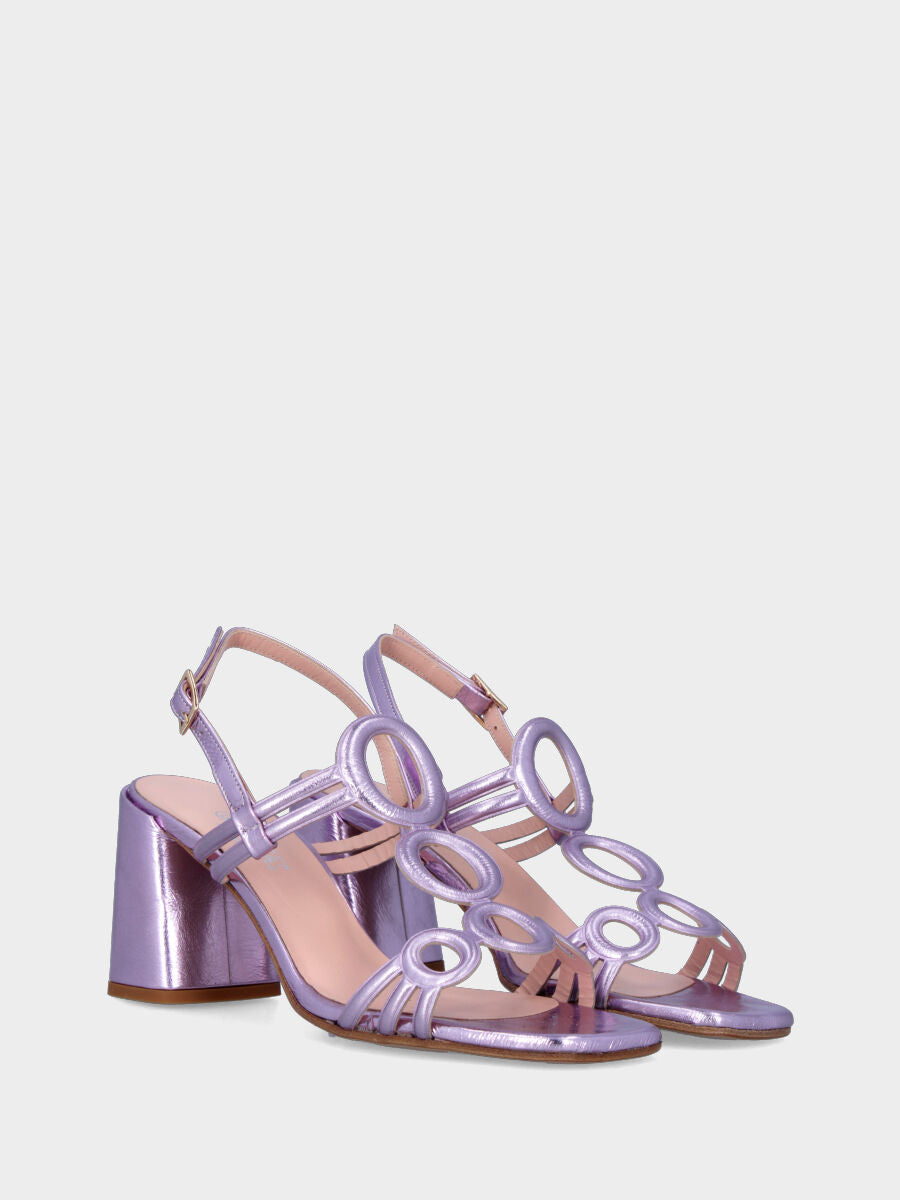 Lilac sandal in laminated leather with circular straps