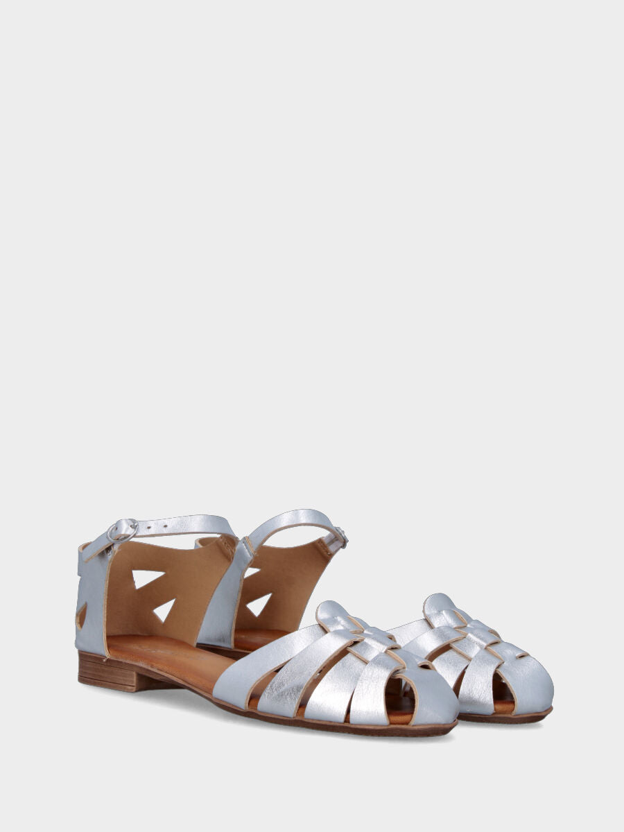 Silver sandal in laminated leather with woven straps and small top