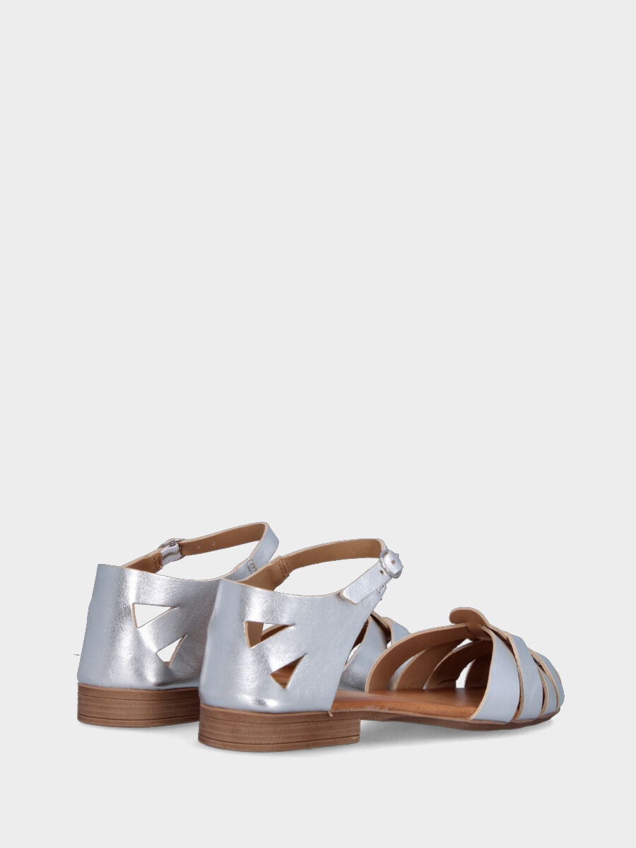 Silver sandal in laminated leather with woven straps and small top