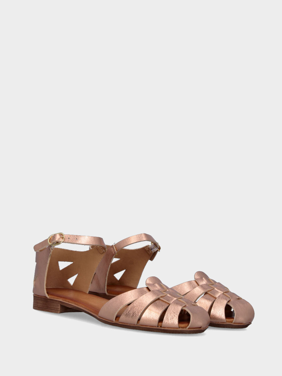 Pink laminated leather sandal with woven straps and small top