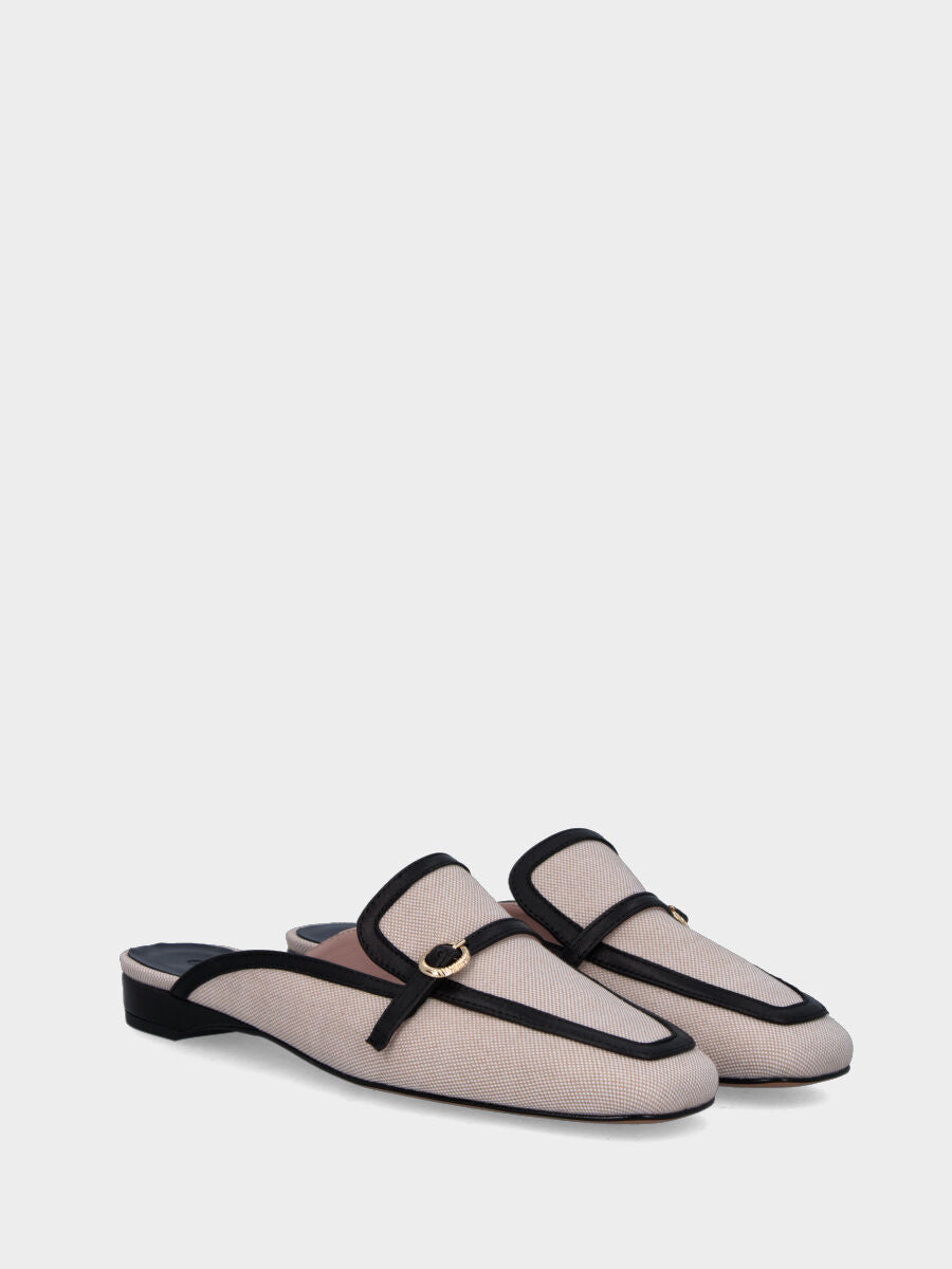 Fabric clog with black trims