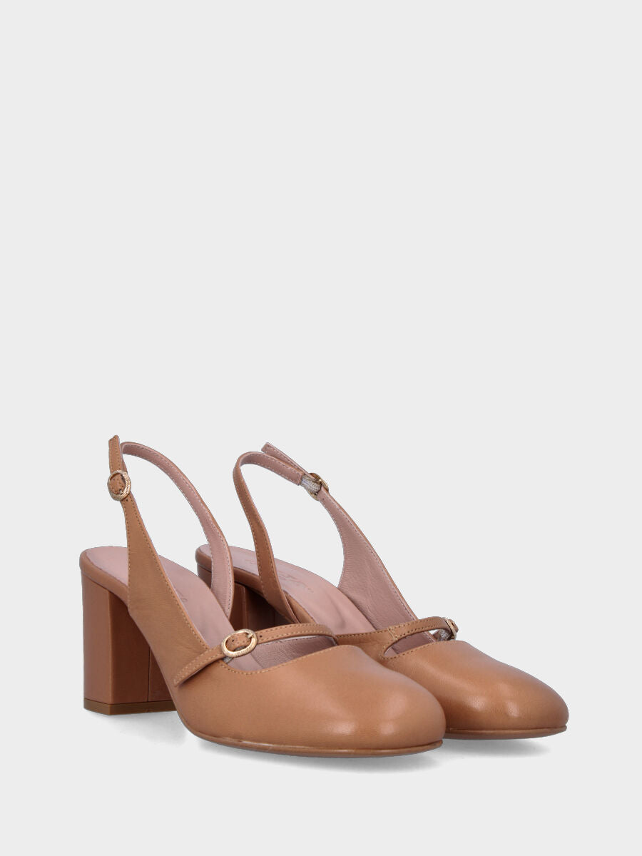 Beiger Slingback aus Leder mit runder Spitze und breitem Absatz