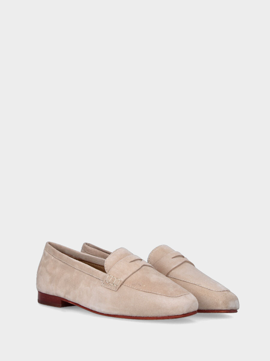 Beige leather moccasin with mask detail