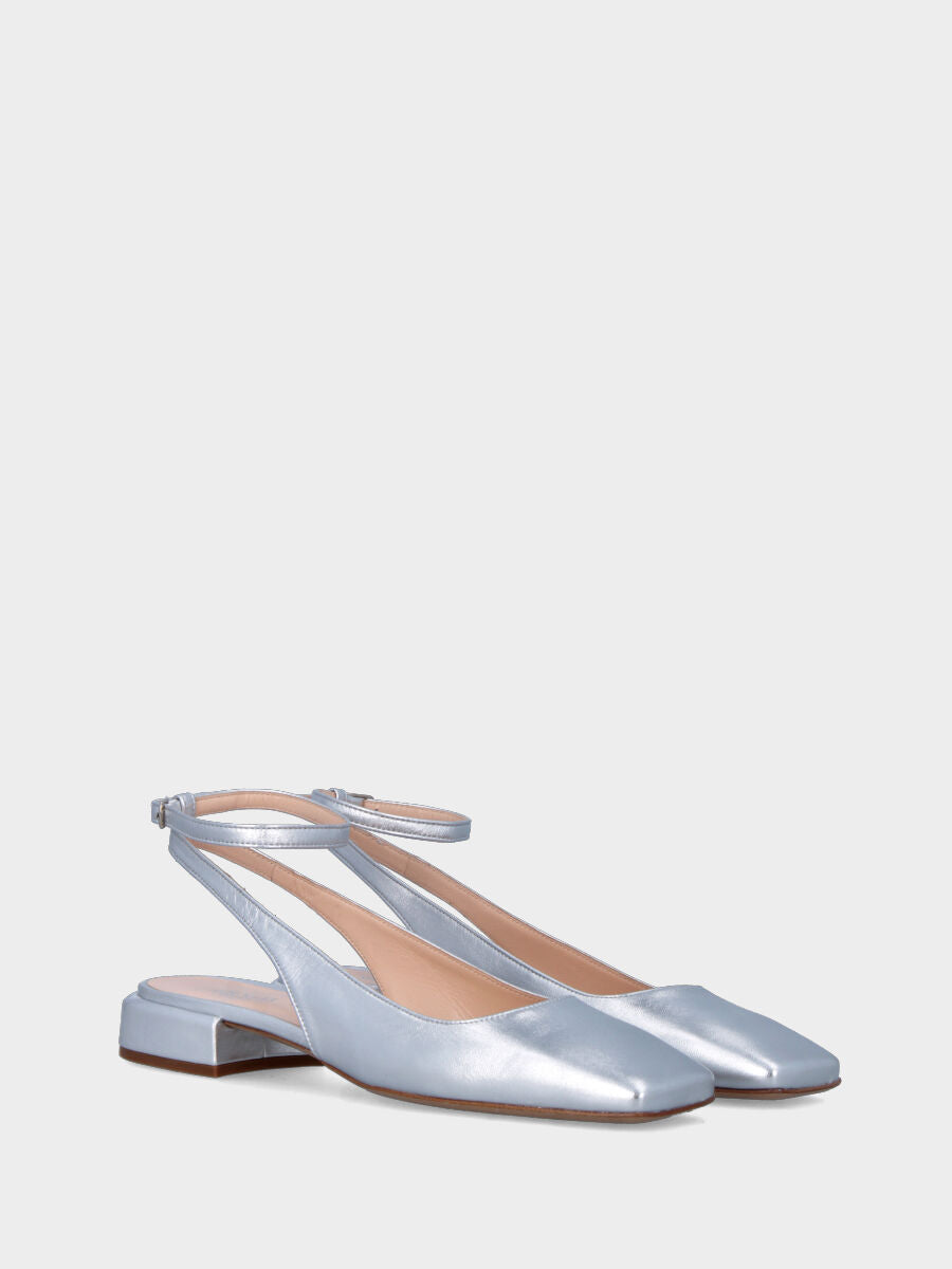 Slingback argento in pelle a punta quadrata con cinturino alla caviglia