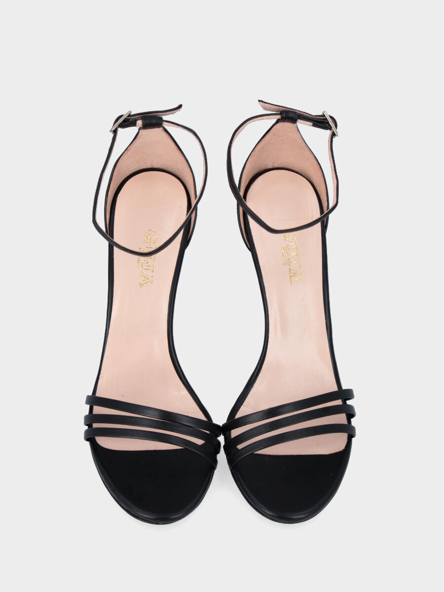 Black leather sandal with triple strap