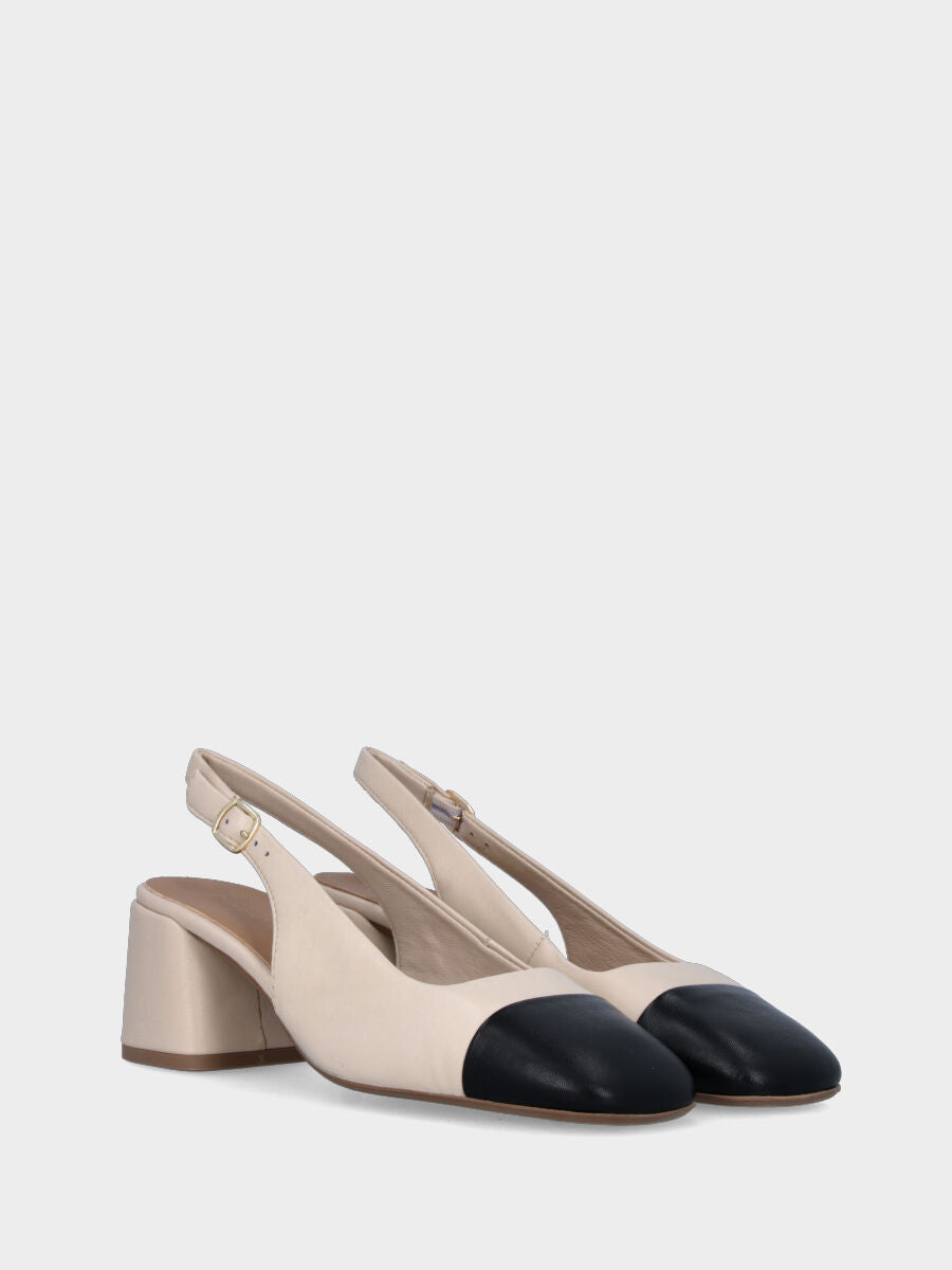 Escarpin slingback beige en cuir avec embout noir et talon large