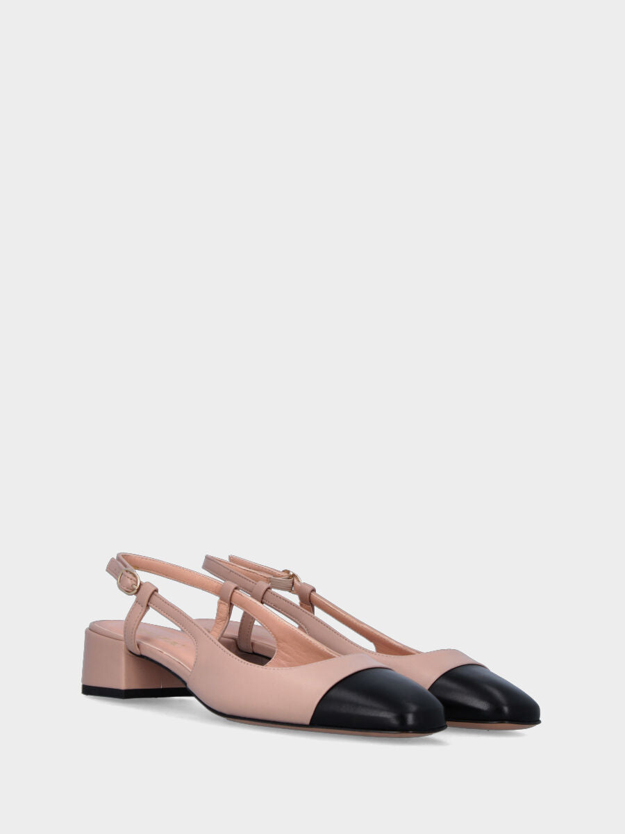 Slingback Nude aus Leder mit zweifarbiger quadratischer Spitze