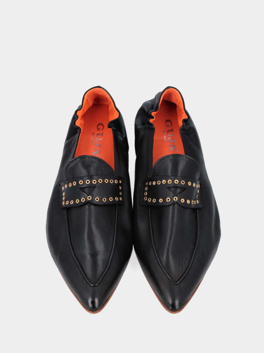 Mocassin noir en cuir avec masque à œillets