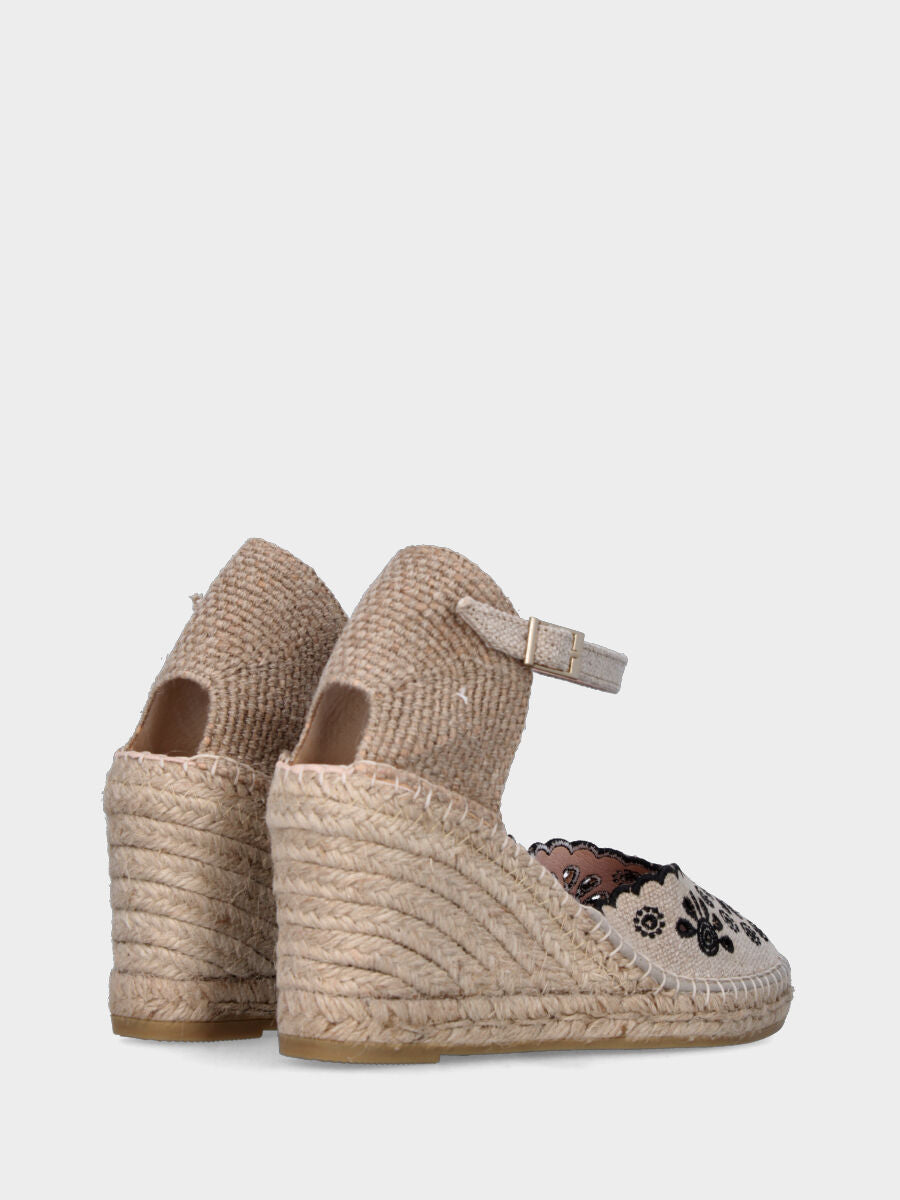 Campesina beige in tessuto con fiori forati