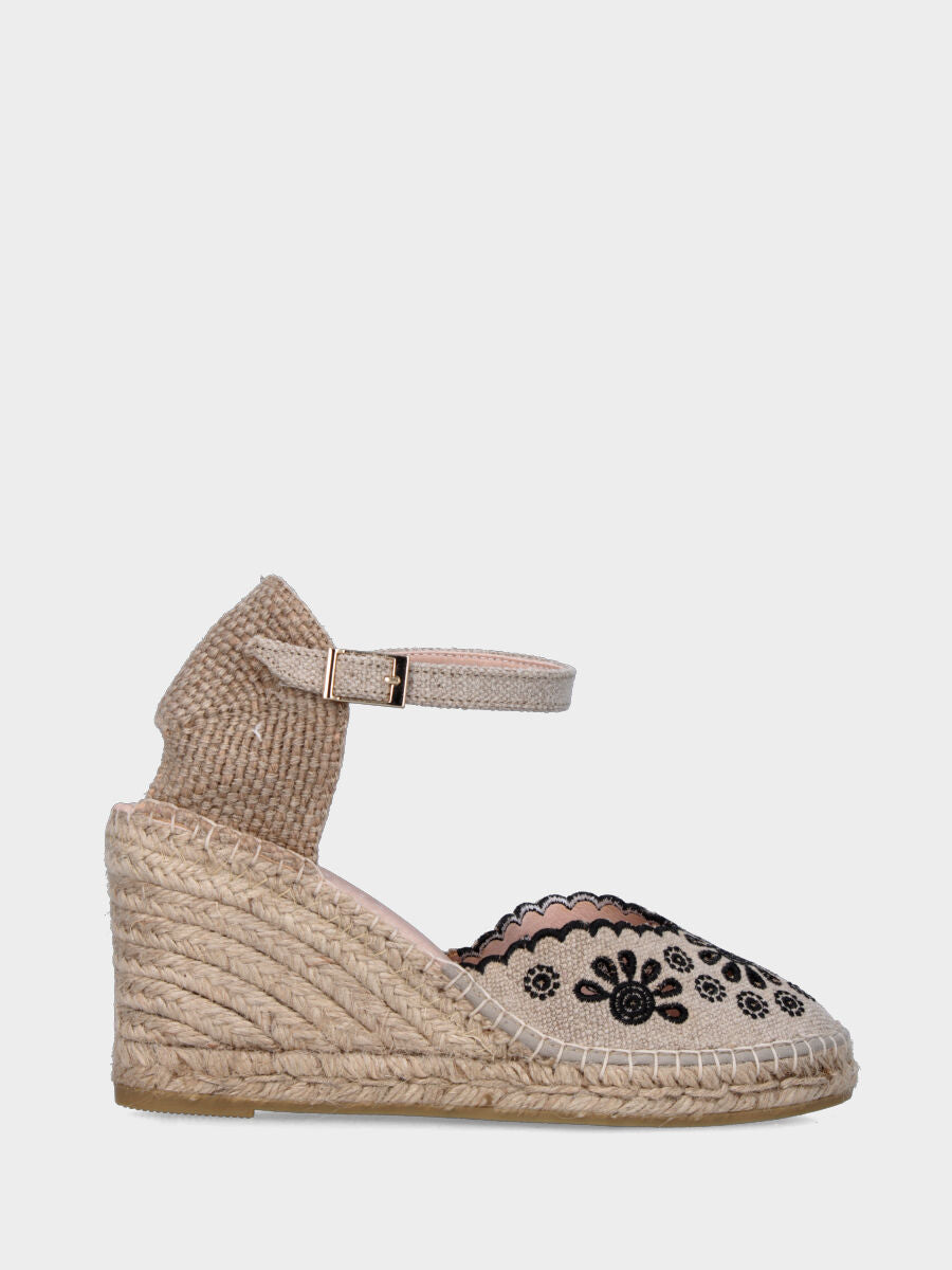 Campesina beige in tessuto con fiori forati