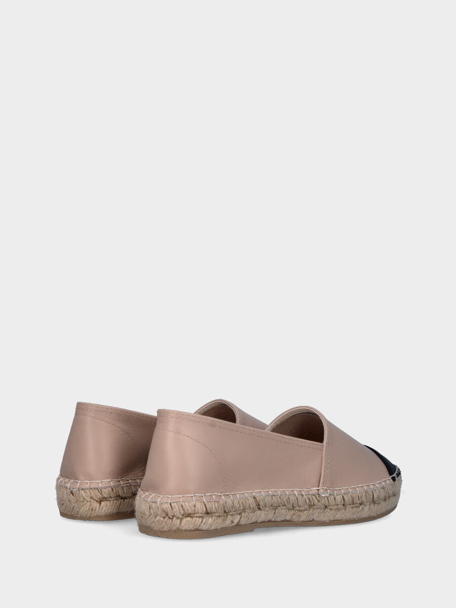Espadrilles beige en cuir avec embout noir