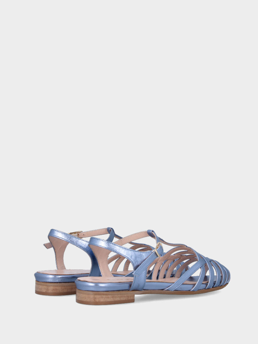 Blue sandal in laminated leather with a basket of straps