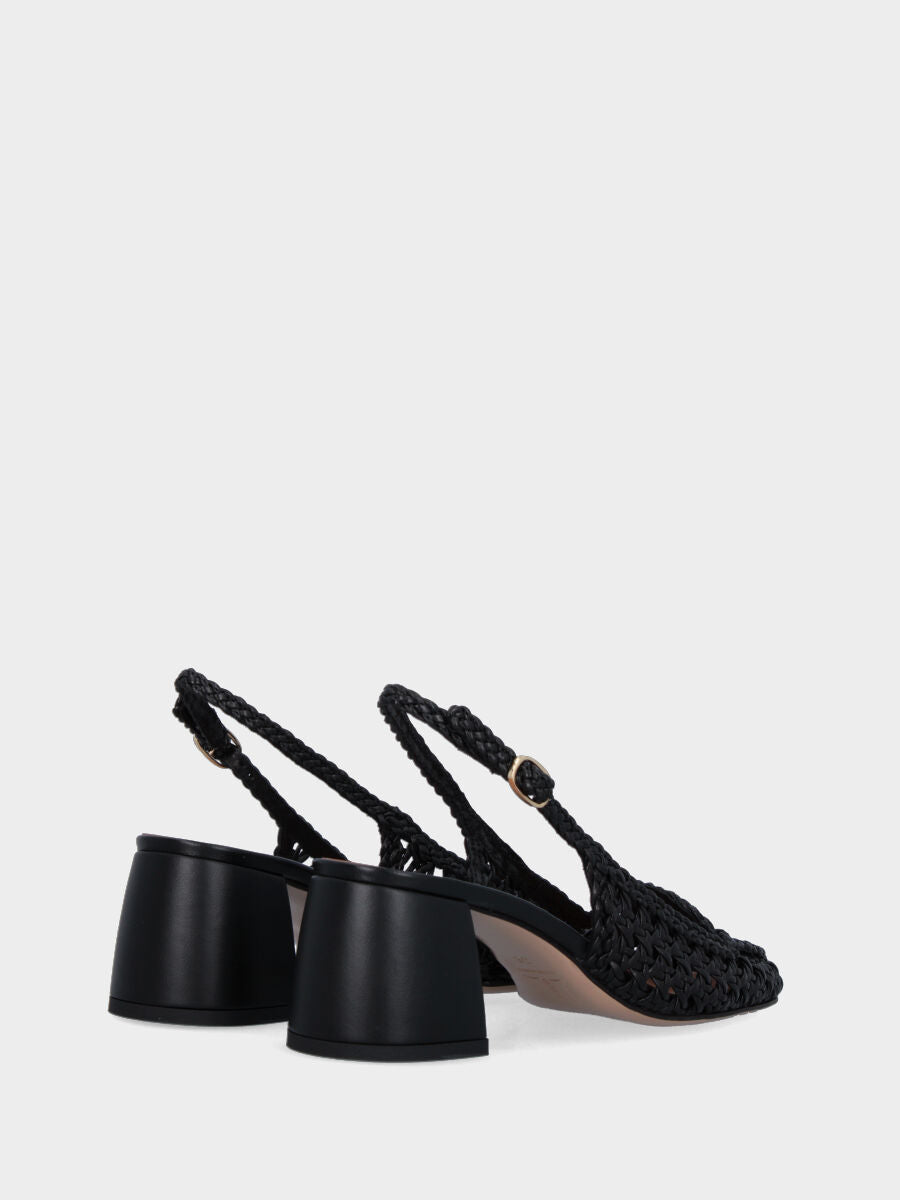 Slingback nera in pelle intrecciata traforata con tacco largo
