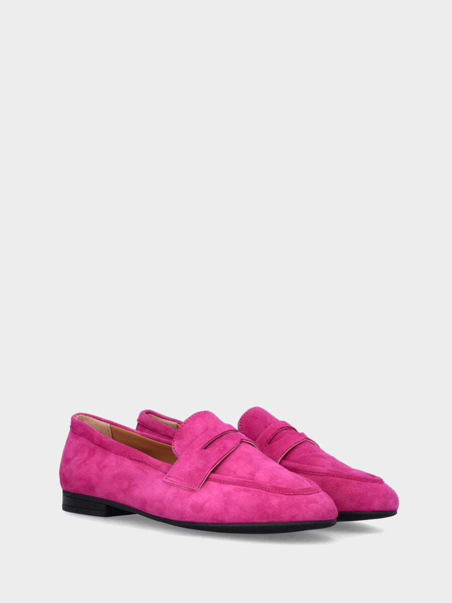 Mocassino fucsia in pelle con fascetta a bocca di leone