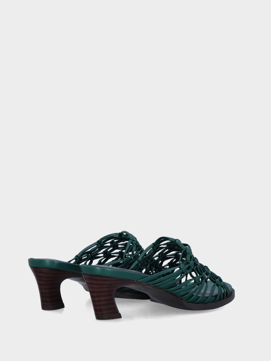 Ciabattina verde in ecopelle intracciata a rete