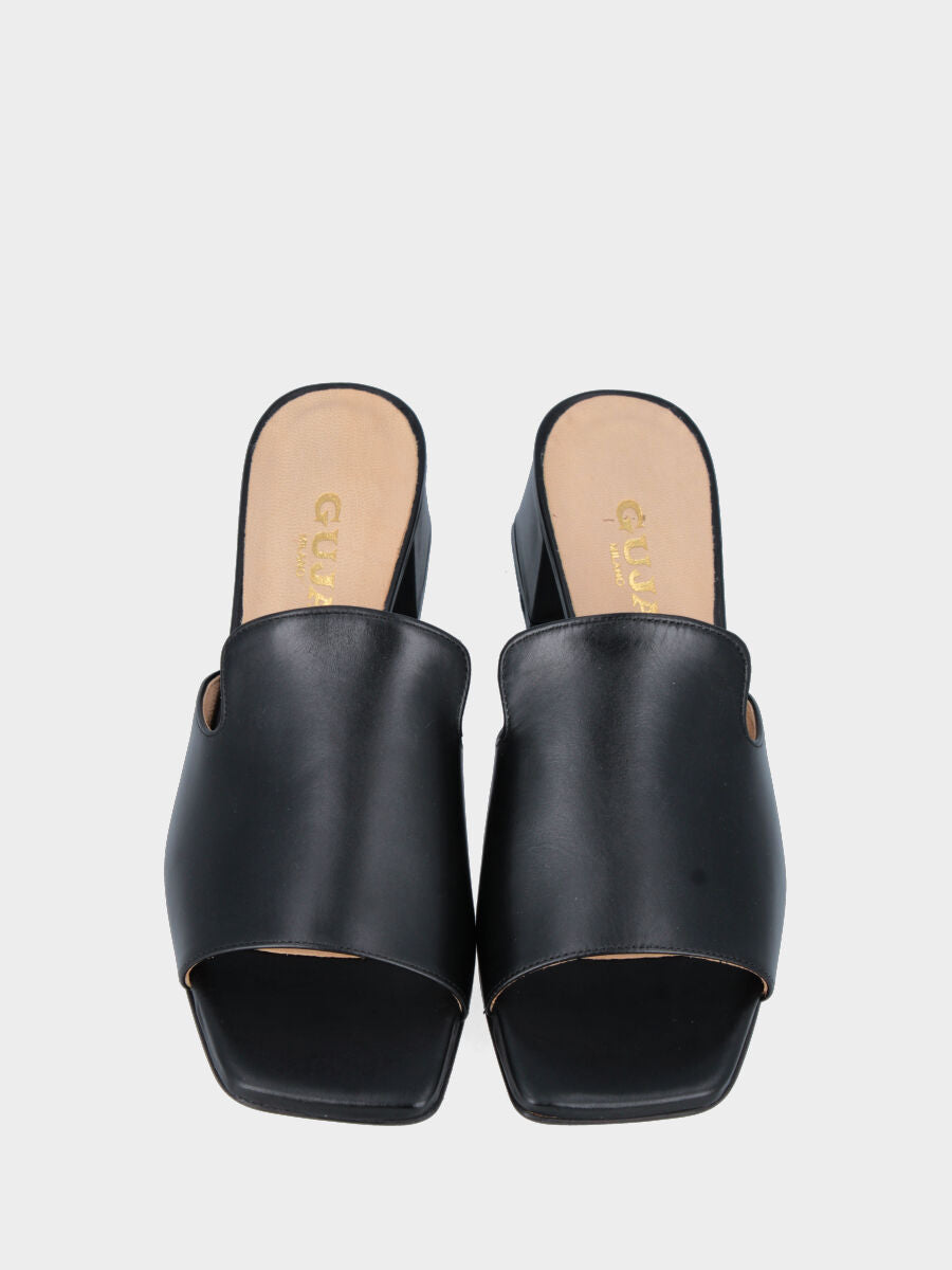 Black leather slipper with squared strap