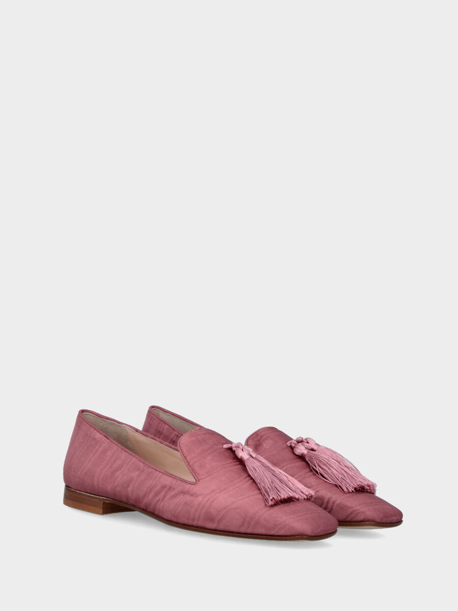 Pink slipper in shantung fabric with tassels