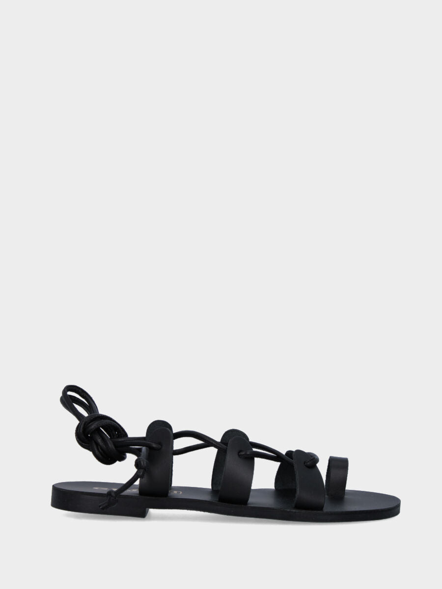 Sandalo nero in pelle con mini fascette con laccio