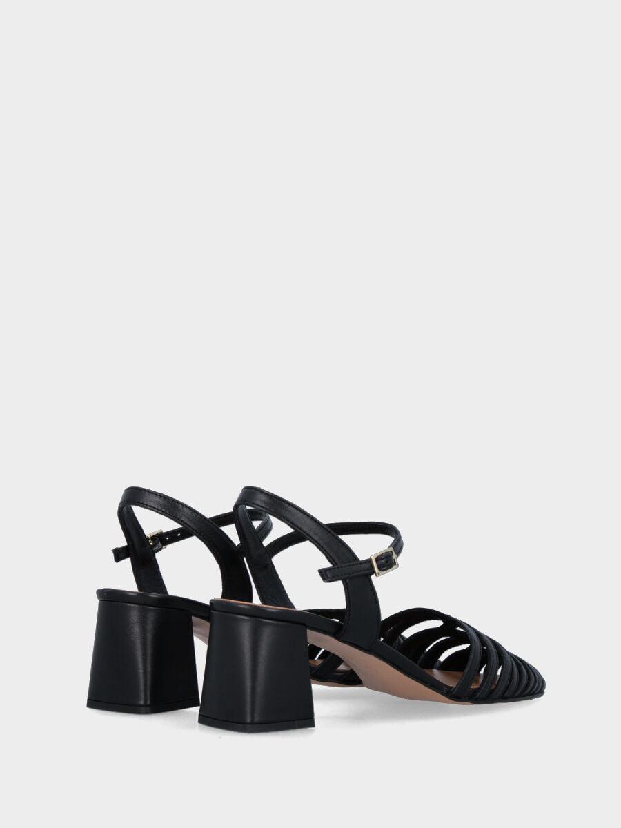 Sandalo nero in pelle con fascette incrociate