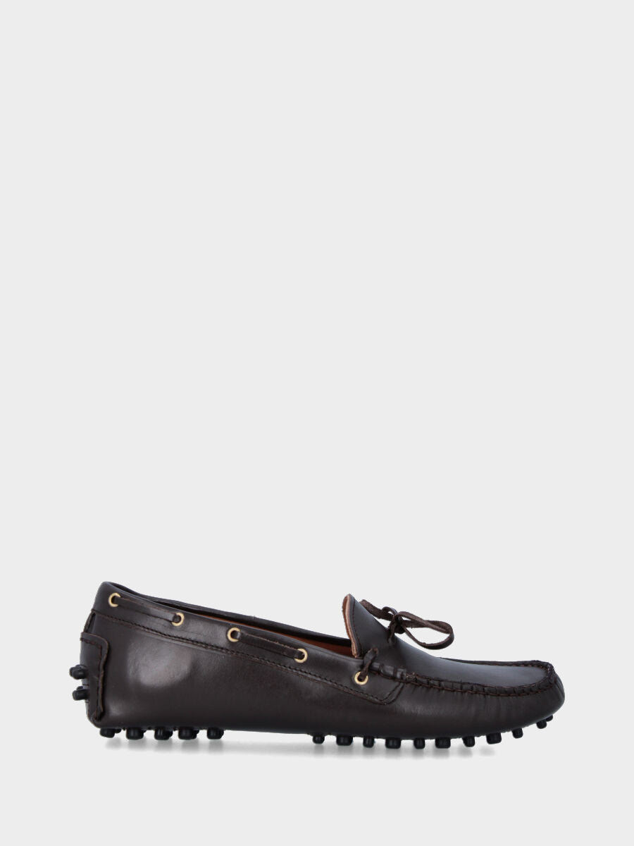 Mocassino marrone in pelle con laccio