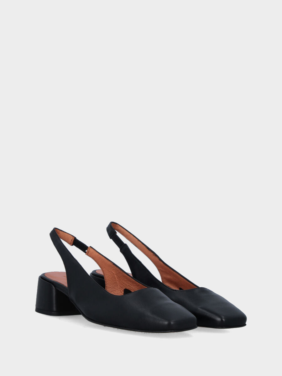 Slingback in vitello nero con tacco 30 mm e punta quadrata