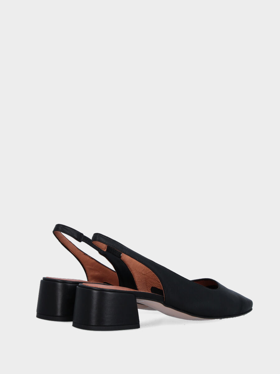 Slingback in vitello nero con tacco 30 mm e punta quadrata