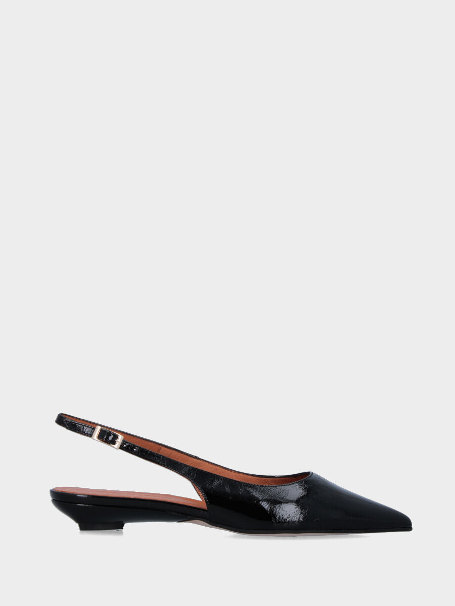 Slingback in naplak nero con zeppa 30 mm e punta sfilata